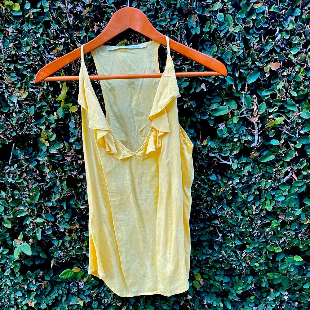 Twelfth Street by Cynthia Vincent S beautiful, yellow, silky-ish tank top
